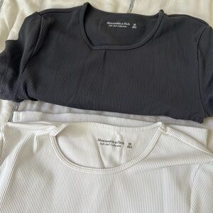 A&F Ribbed Baby Tee - XS